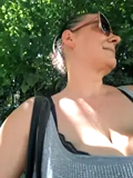 vogliosabustydream's Live XXX Chat
