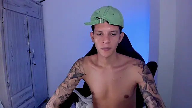 Chatroom XXX en direct de tylerrnova