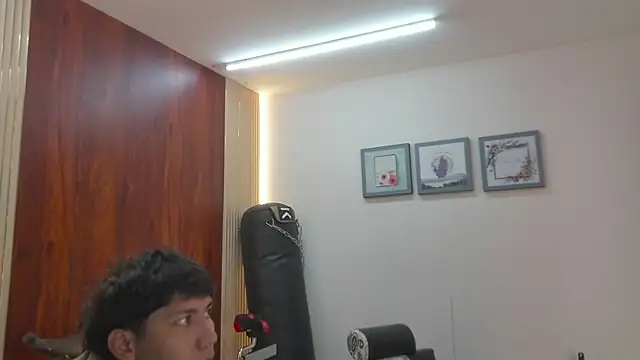 jhoan_evanss' Live XXX Chat
