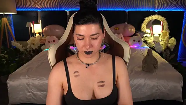 EmilyCandyy – Naživo XXX chat
