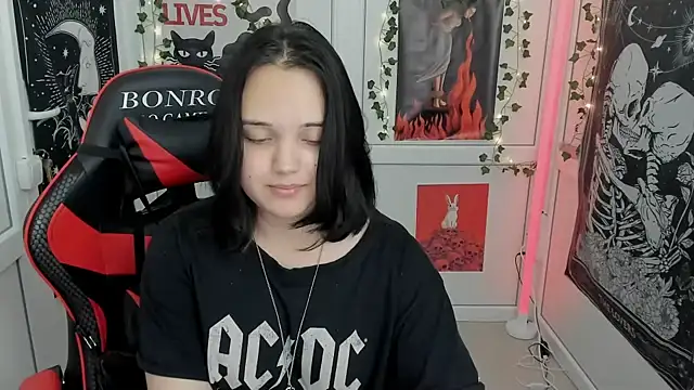 Chat XXX ao vivo de Caroline_cutte