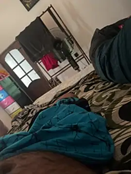 avxboy1 Show in webcam
