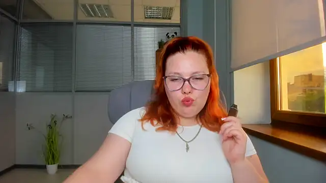Chat XXX ao vivo de Aillia-Rous