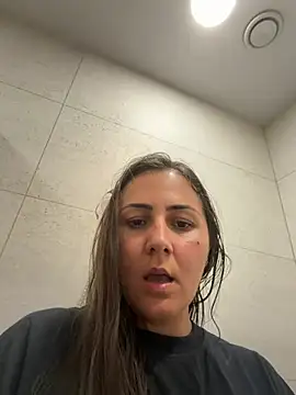 BrunetteNymph Adlı Modelin Canlı XXX Sohbeti
