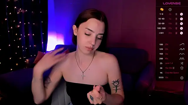 Chat XXX ao vivo de CharliGrace_