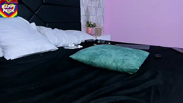 JustinePerry – Naživo XXX chat