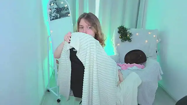 MilanaRayy's Live XXX Chat