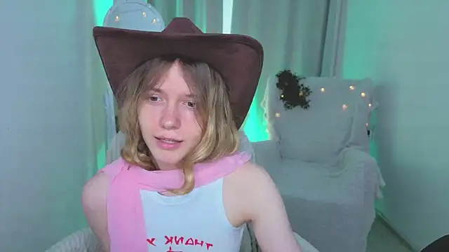 Chat +18 de MilanaRayy ao vivo