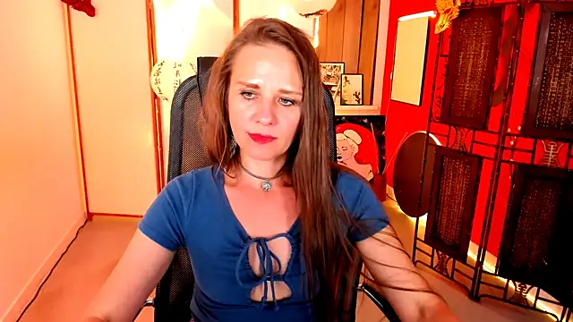 Онлайн чат XXX EmiliaBedy