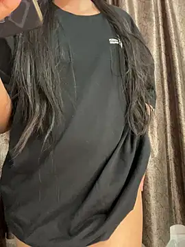 Czat XXX na żywo – Sexo_shivani