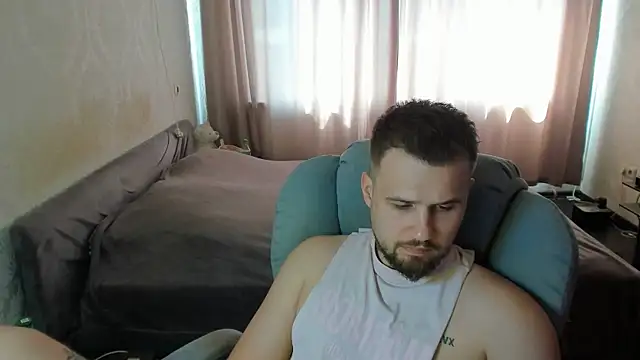 Czat XXX na  żywo – Vladik_b