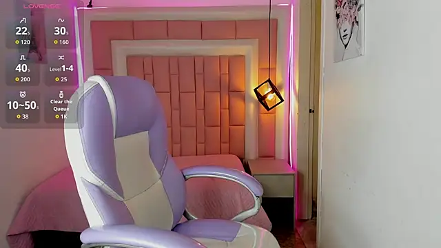 CloyBabee Chat XXX in diretta