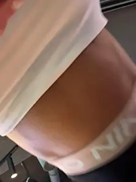 Chat XXX ao vivo de F3ckd0lllucy