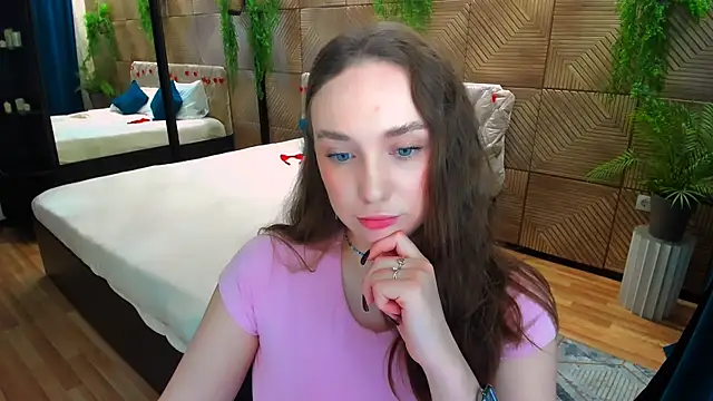 XXX chat uživo modela TrueReincarnation
