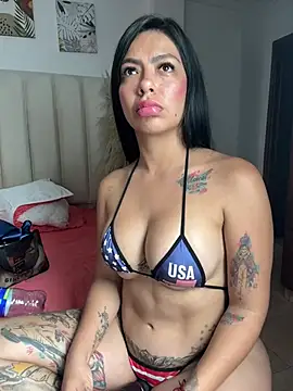 Chat XXX ao vivo de Noa_rousse01
