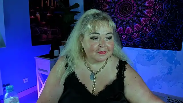 EvaMurller Adlı Modelin Canlı XXX Sohbeti