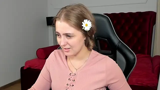 EllaBells' Live XXX Chat