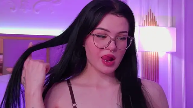 Онлайн чат XXX CindyMil