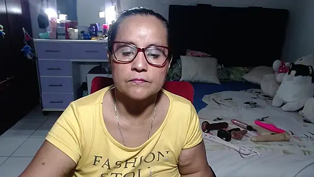 pervert_mommy_'s Live XXX Chat