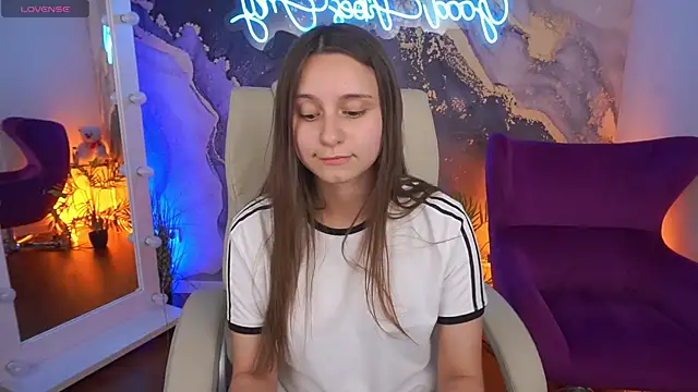 TinyNatalie's Live XXX Chat