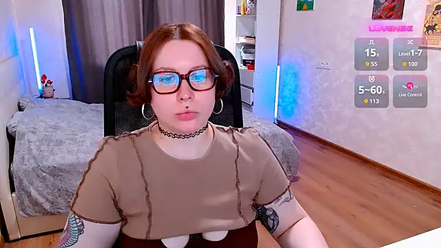 Forest-Fairy Adlı Modelin Canlı XXX Sohbeti