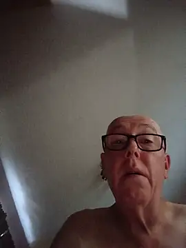Saintbull68 Webcamshow