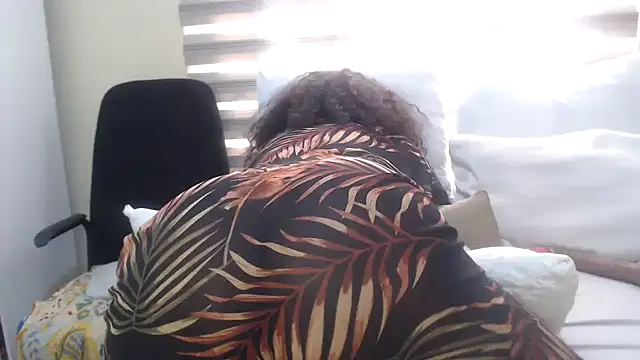 XXX chat uživo modela Foxybrownxx1