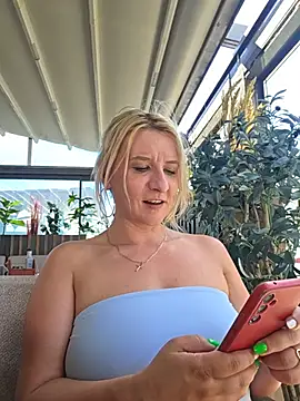 KaylinJan Live XXX Chat