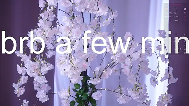 FancyEsten élő XXX-chatje