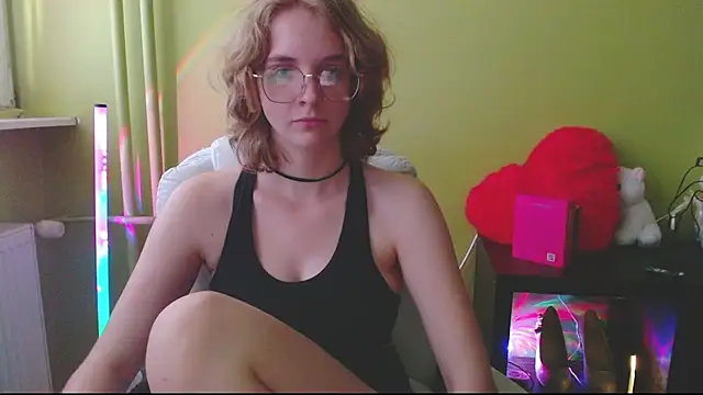 دردشة juicyPenny الجنسية المباشرة