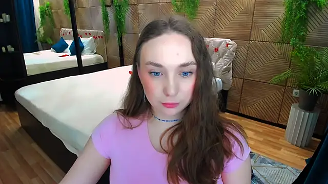 TrueReincarnation's Live XXX Chat