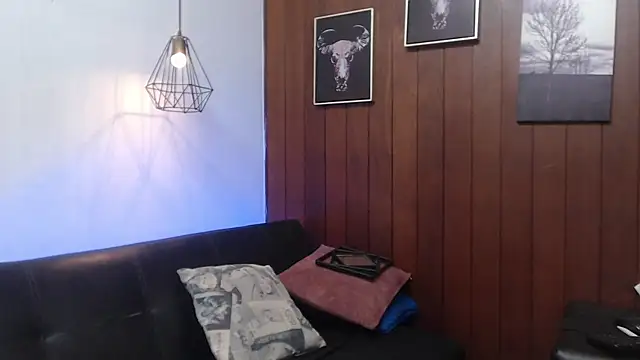 Aurora_ath Chat XXX in diretta