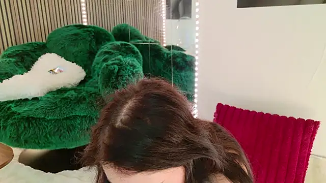celia_chanel Adlı Modelin Canlı XXX Sohbeti