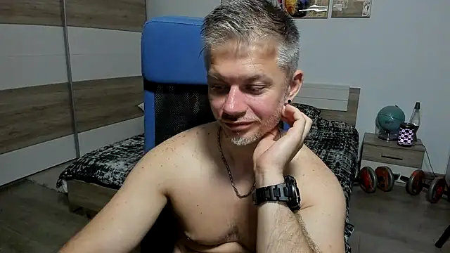 RobbyShawz Show in webcam