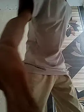צ'אט XXX בשידור חי של rohit_cockyboy