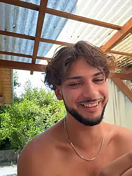 Živý XXX chat Gipsyboysteve