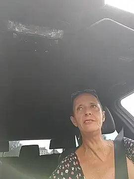 Sacha_Scorp élő XXX-chatje