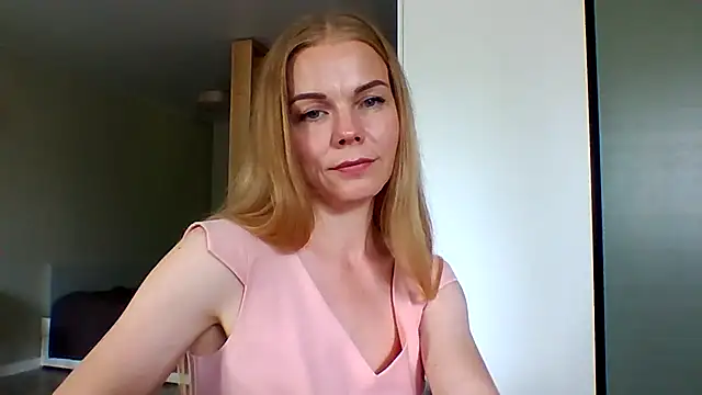 Tina5394のライブXXXチャット
