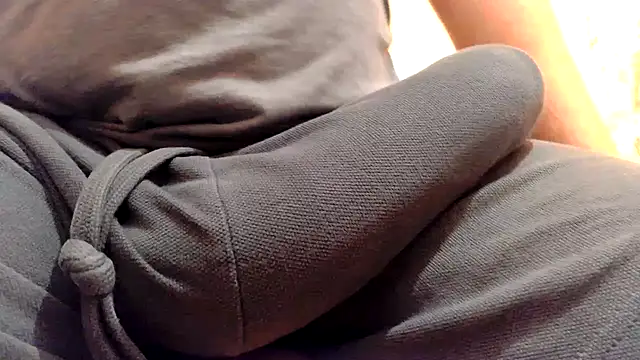 gae89tano Adlı Modelin Canlı XXX Sohbeti