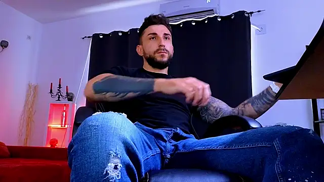 MightyAaron66 라이브 XXX 채팅