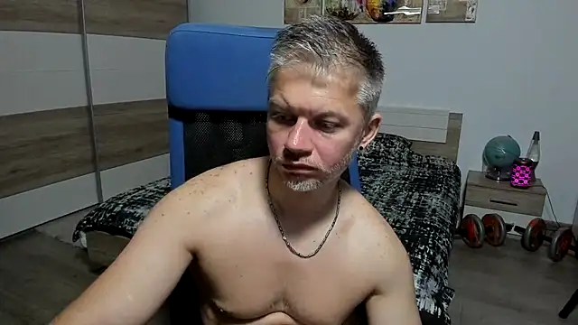 RobbyShawz webkamerás műsora
