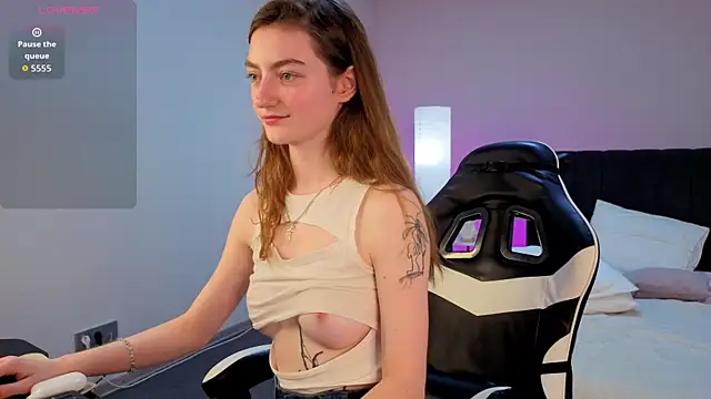 XXX chat uživo modela Valenora1