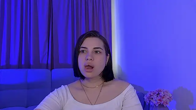 Chat XXX en directo de AdrianaToress