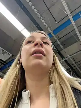 Chat XXX ao vivo de SashaCatt