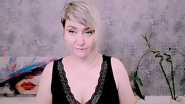 Djullia's Live XXX Chat