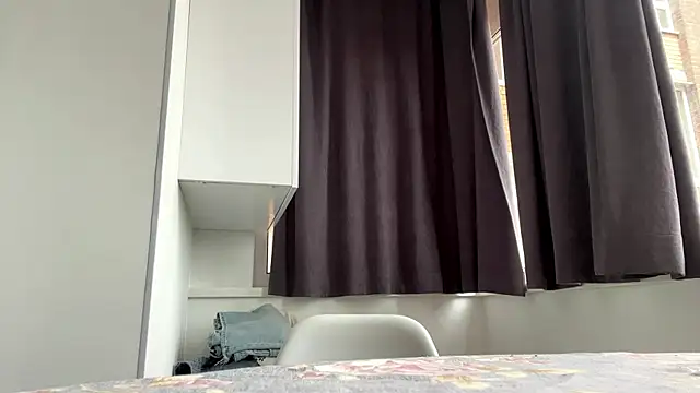 XXX chat uživo modela LillyPresti