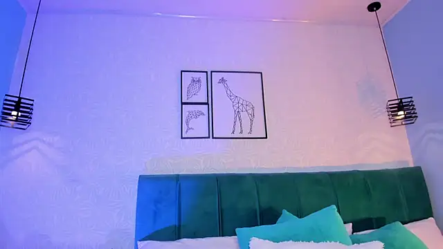 Chat XXX ao vivo de ninna_curly