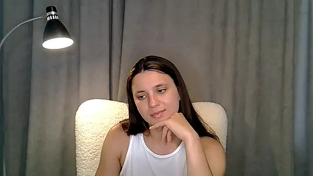 Chat XXX ao vivo de KiraHoney