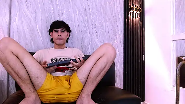 XXX chat uživo modela Kevin_Brooks1