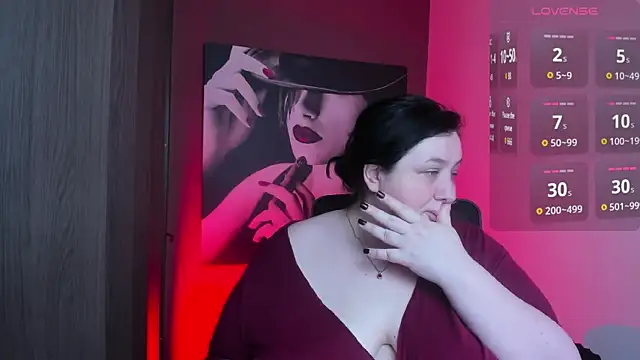 QueenOfHaze Chat XXX live